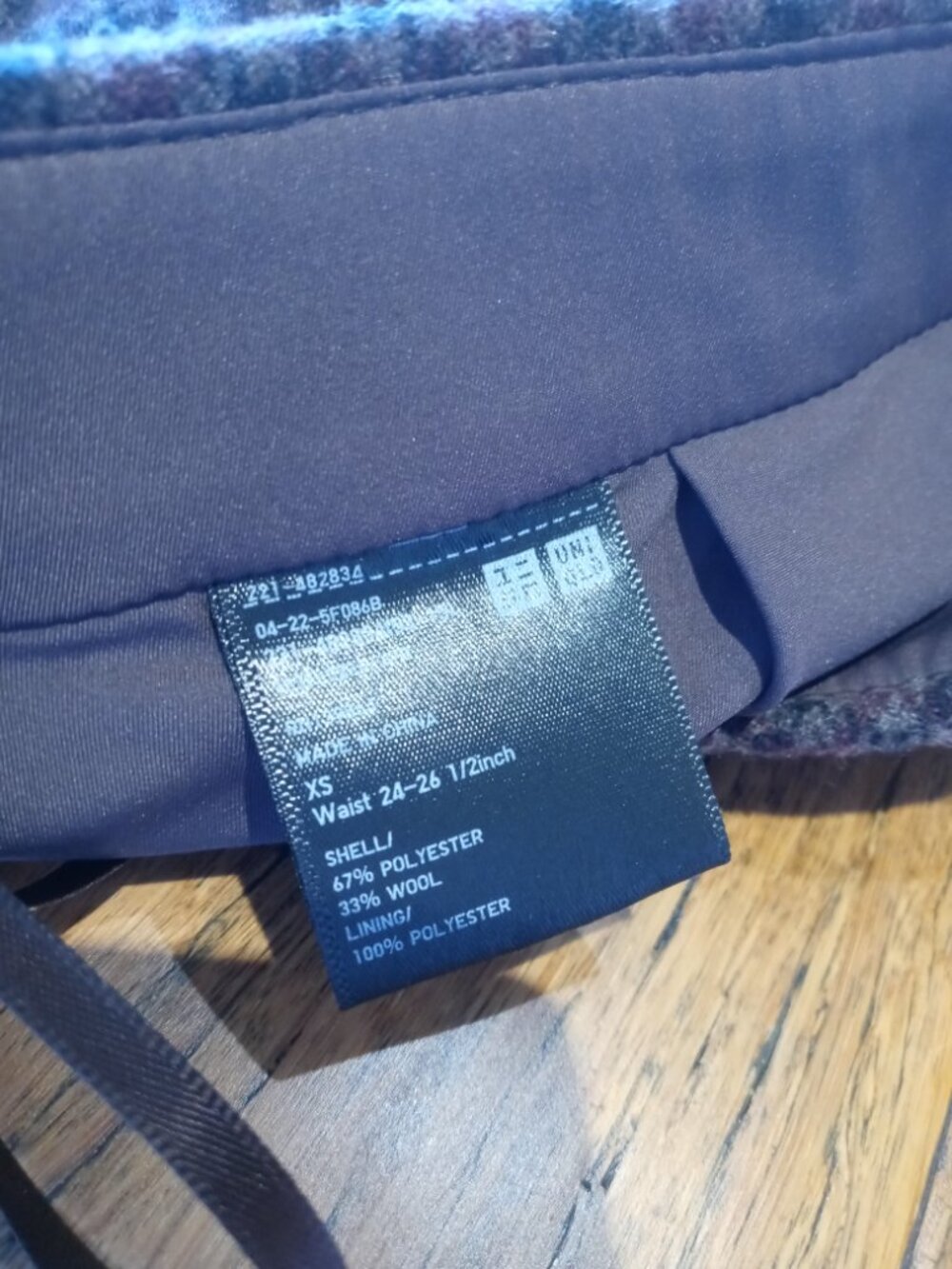 UNIQLO flare skort wool blend in dark brown checked (XS) - Picture 7 of 16
